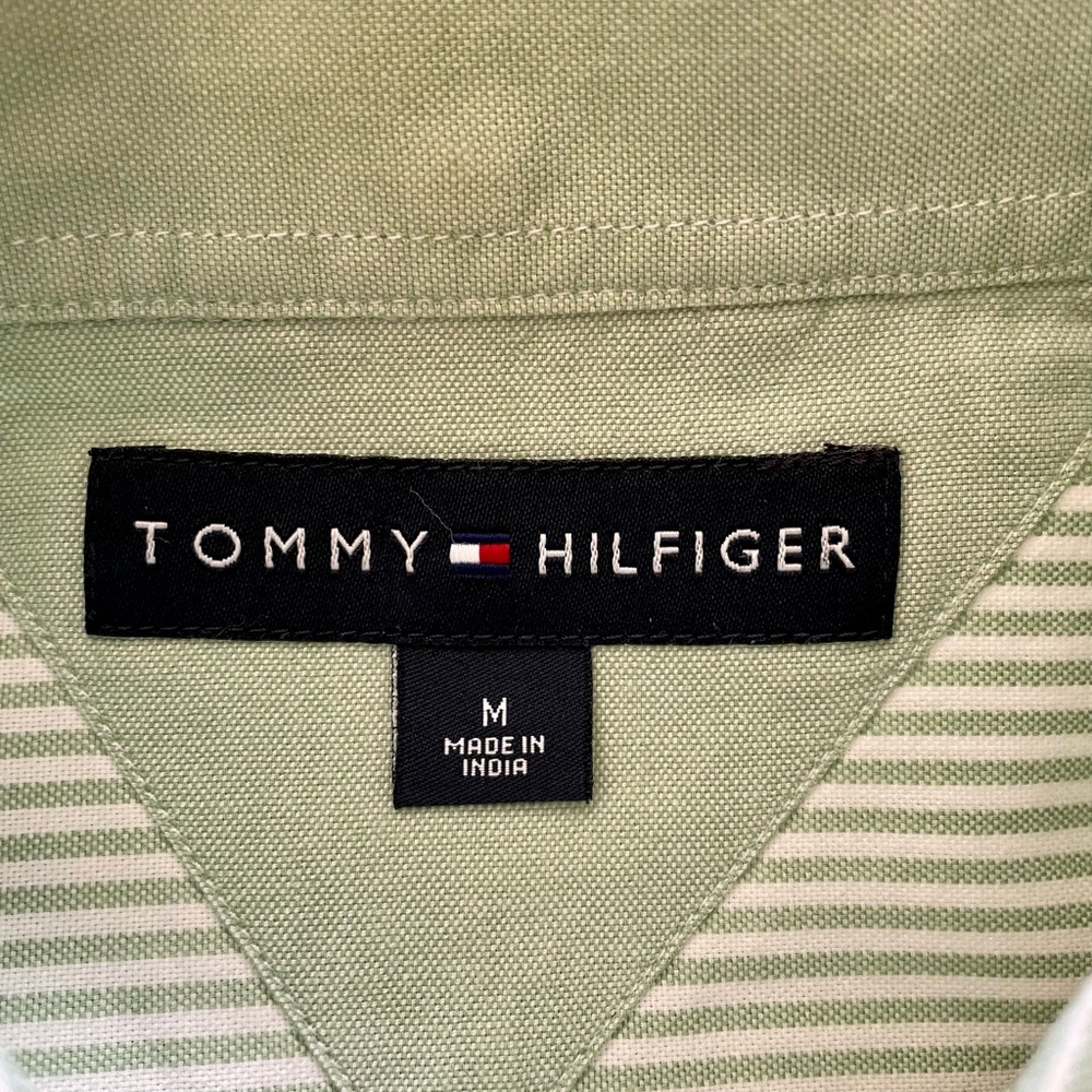 Tommy Hilfiger shirt sleeve shirt (medium).  Gently used in very good condition.